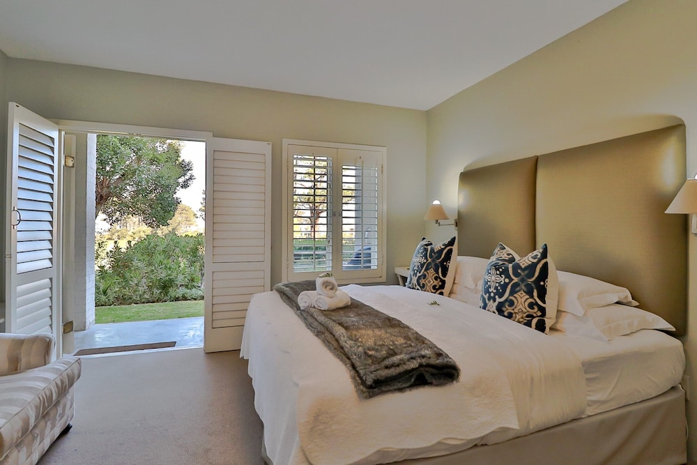 Hermanus Lodge on the Green 30/72