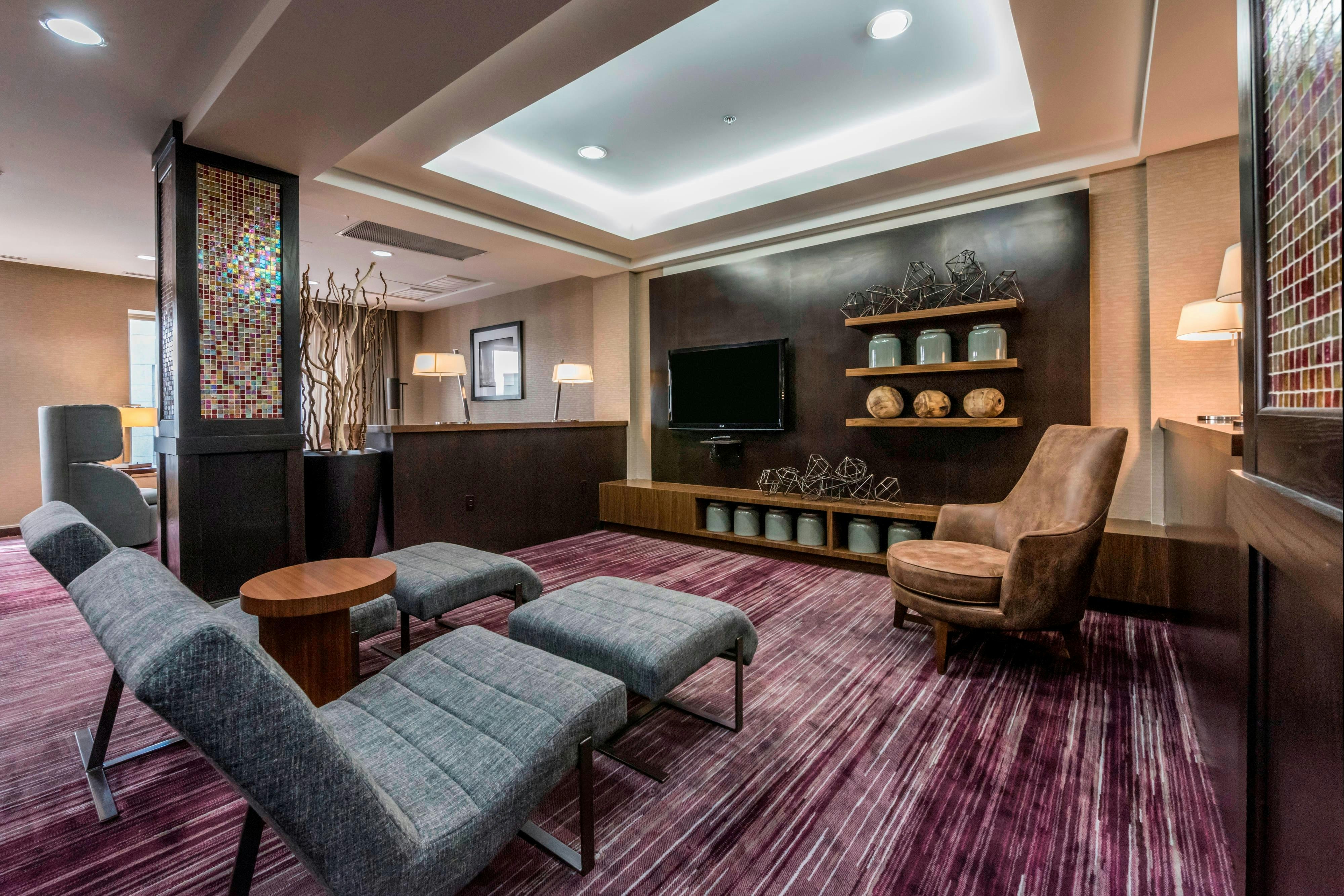 Courtyard By Marriott Tulsa Downtown 14/23