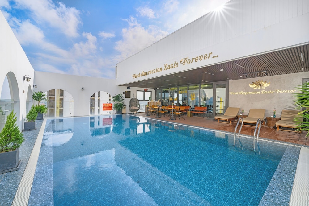 Golden Lotus Hotel Da Nang 25/50