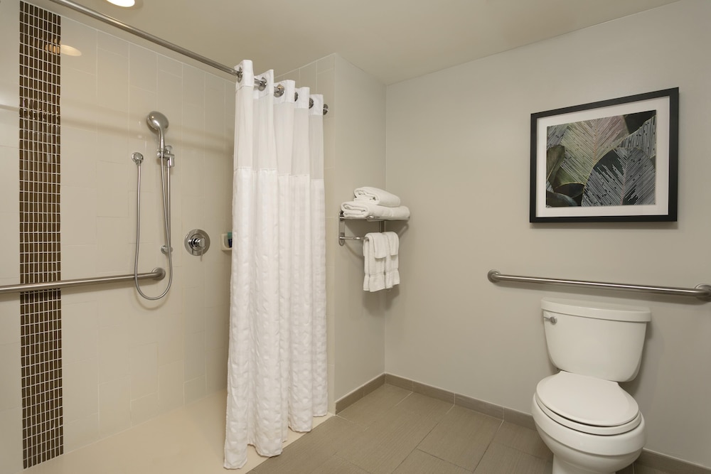 HYATT PLACE SAN JUAN/CITY CENTER 73/74