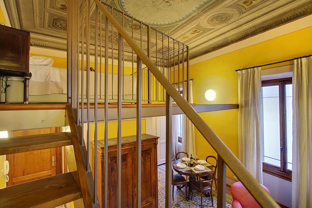 Puccini Apartments 20/50