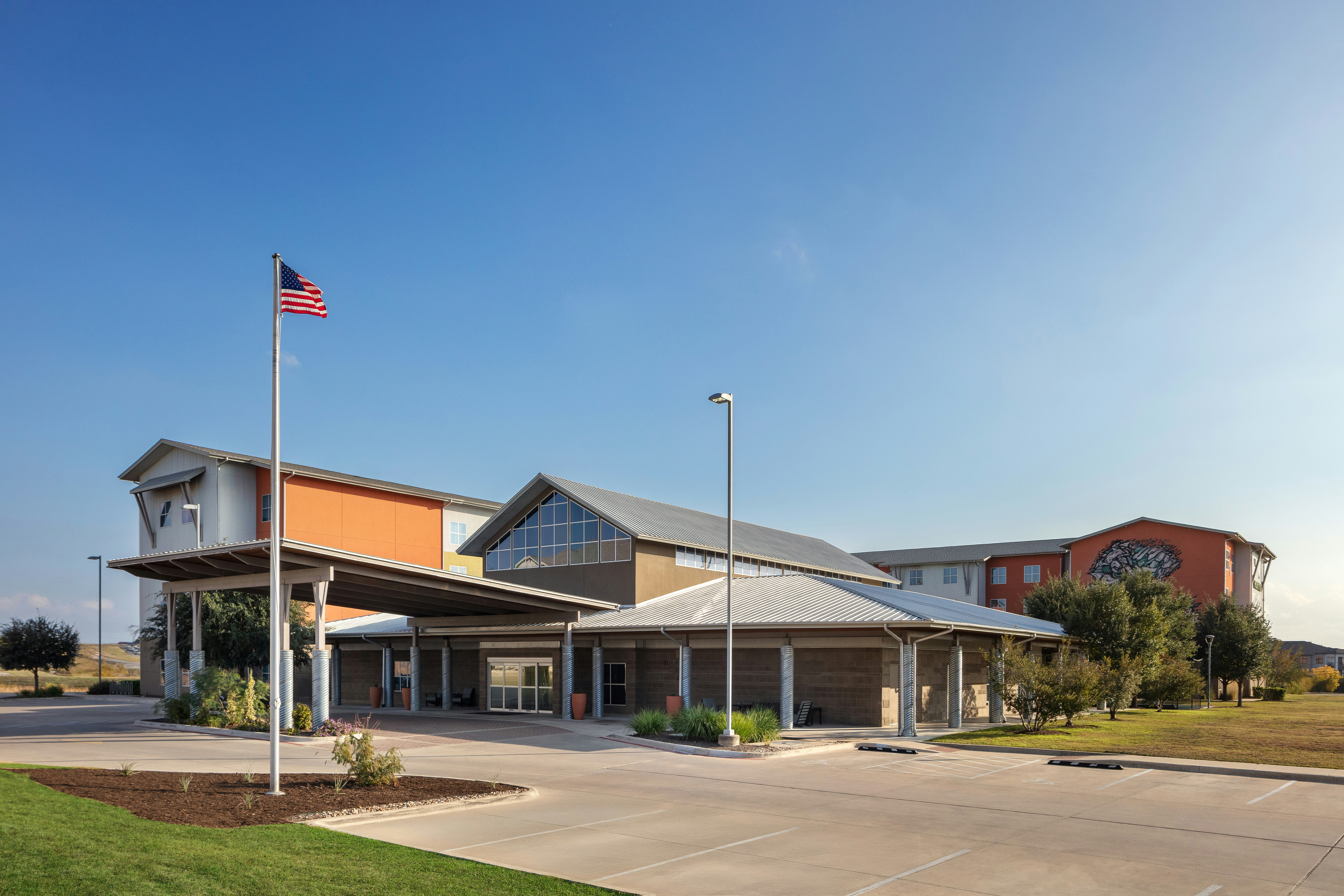 Homewood Suites By Hilton Techridge Parmer I 35 8/63