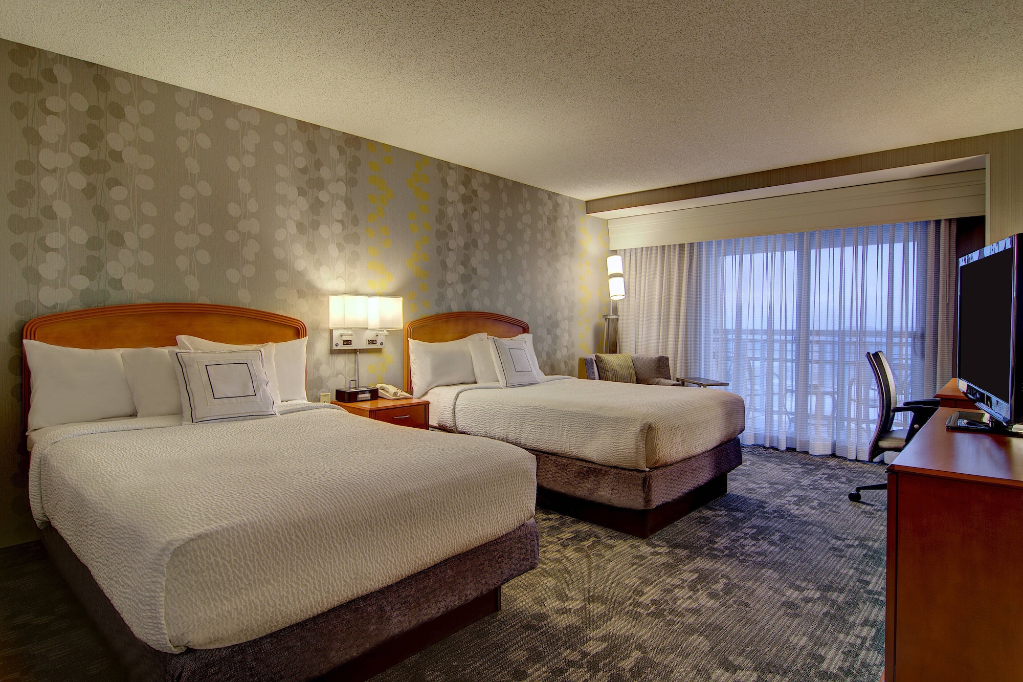 غرفة بسريرين مزدوجين لذوي الإعاقة، Courtyard by Marriott Tysons McLean 2/3