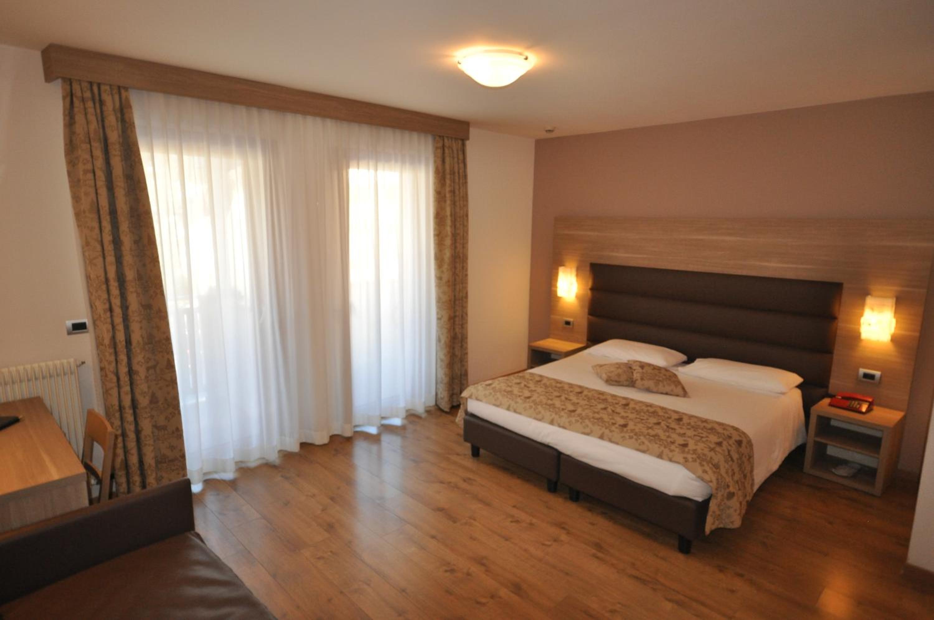 HOTEL SELECT 16/59