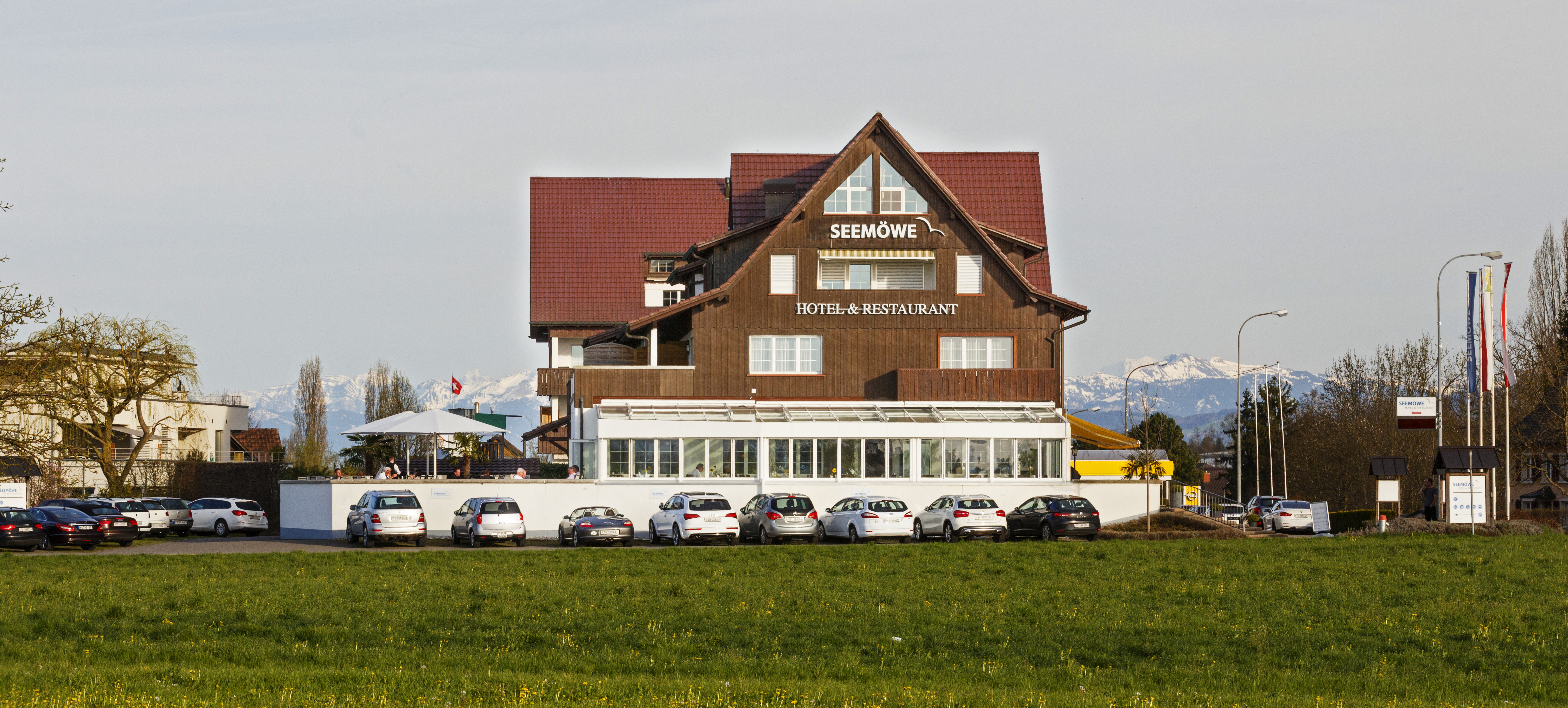 SEEMOWE SWISS QUALITY HOTEL 52/56