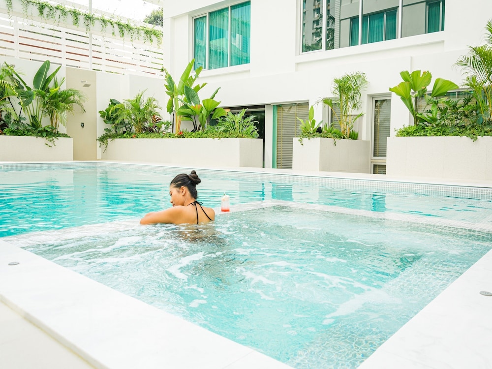 Centre Point Hotel Sukhumvit 10 82/114
