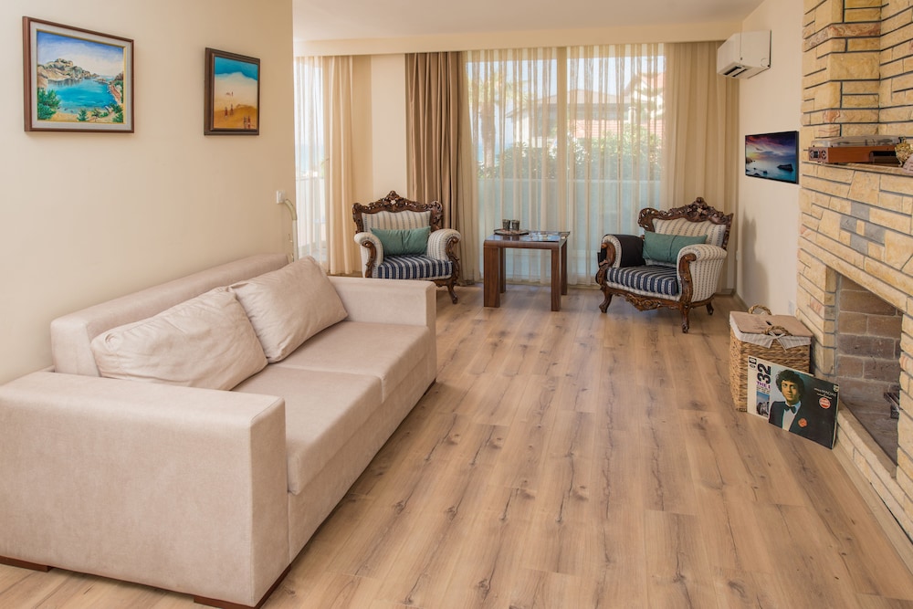 Destina Boutique Hotel 29/42