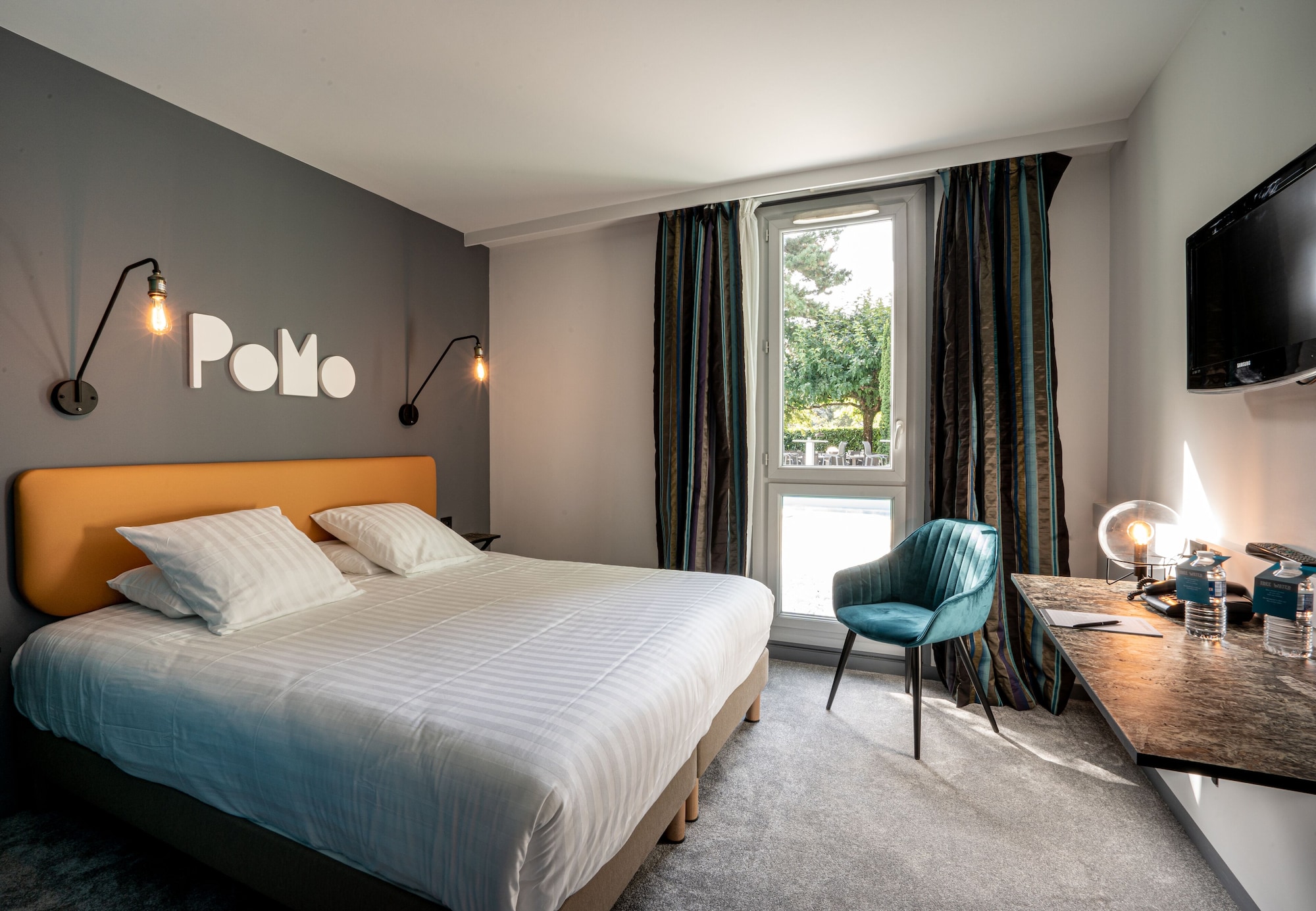 Room, King Bed