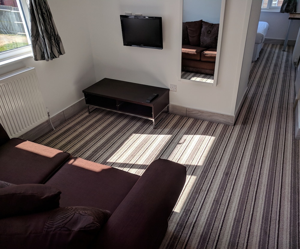 OYO Mayfair Hotel Isle of Wight 33/60