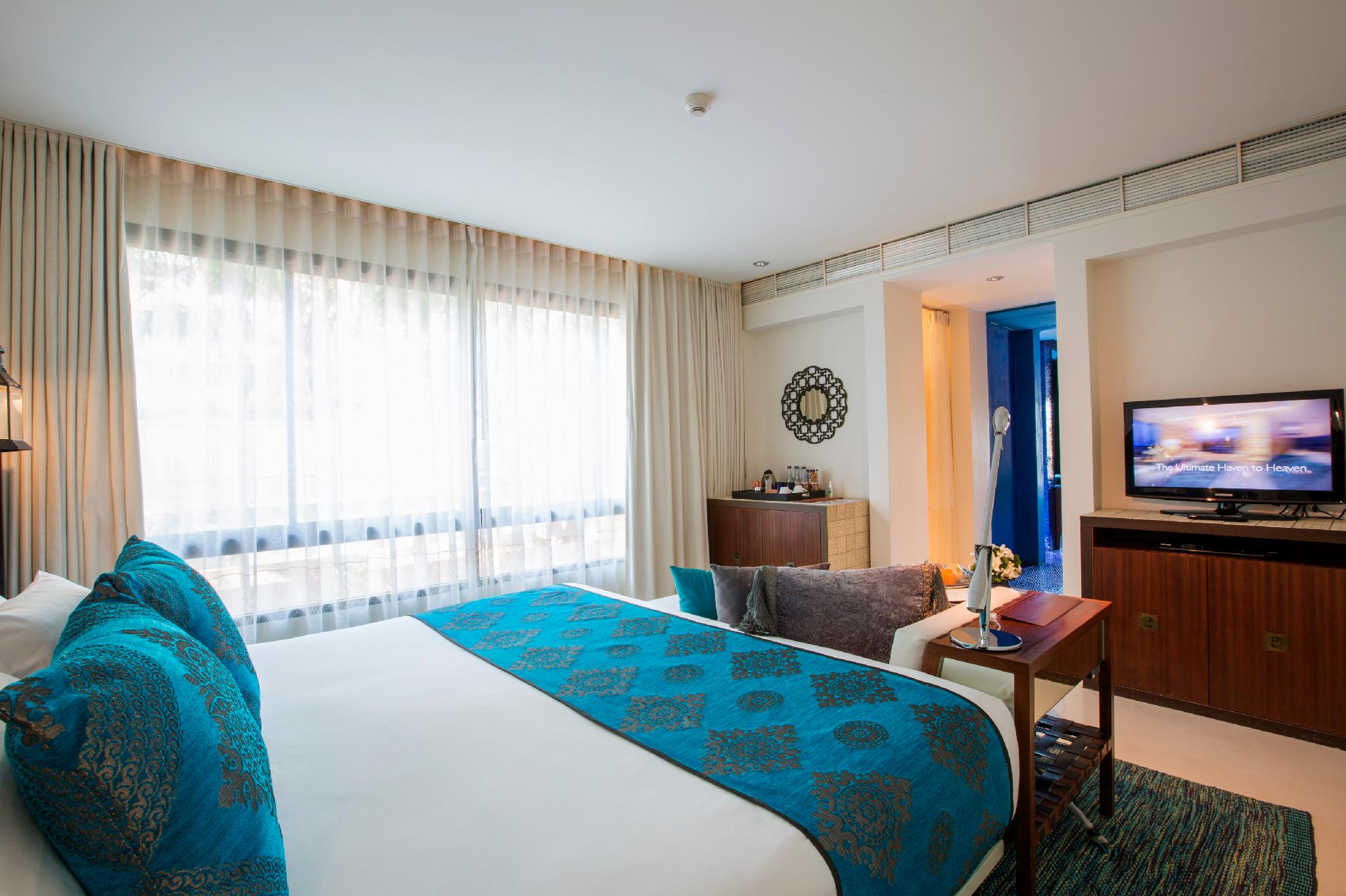 Suite, Double Bed, Ocean Front, Hot Tub, Balcony