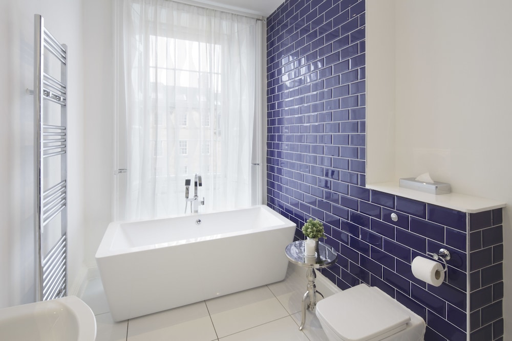 Hanover 71 Suites 35/39