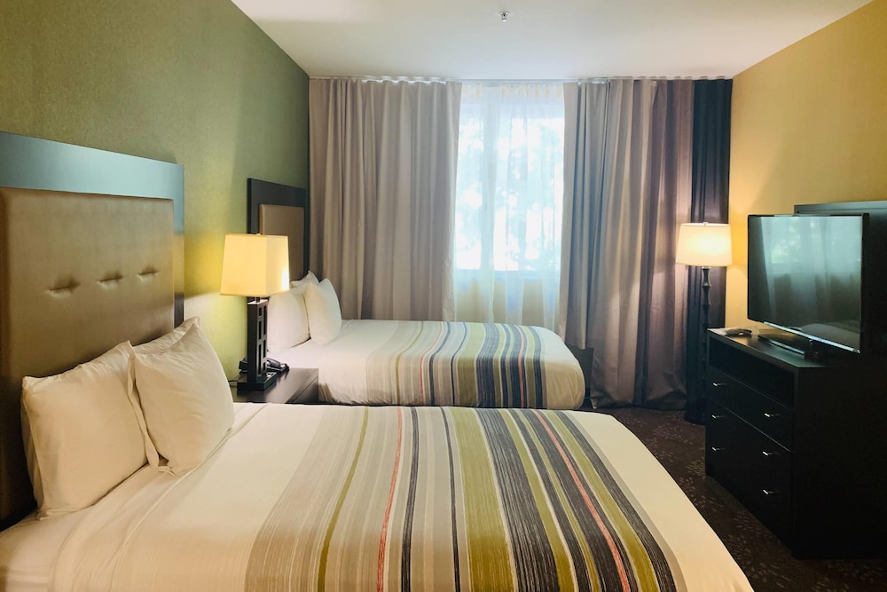 ROOM, 2 QUEEN BEDS