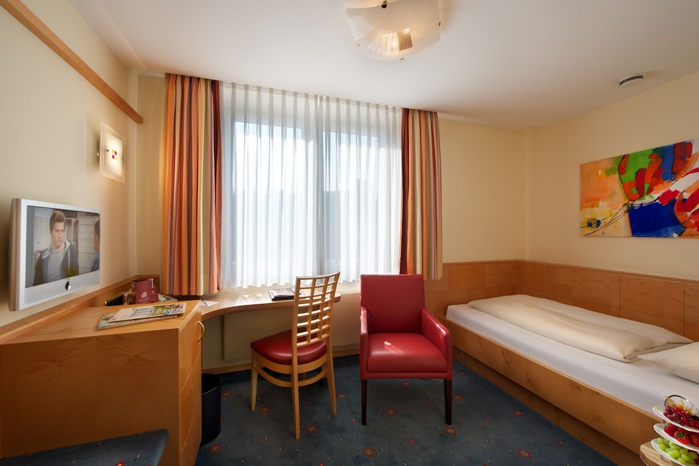 Torbrau Hotel 50/66
