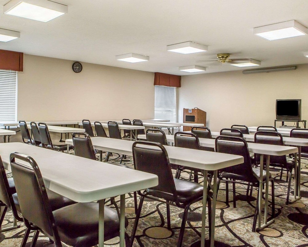 Quality Inn & Suites Circleville 49/53