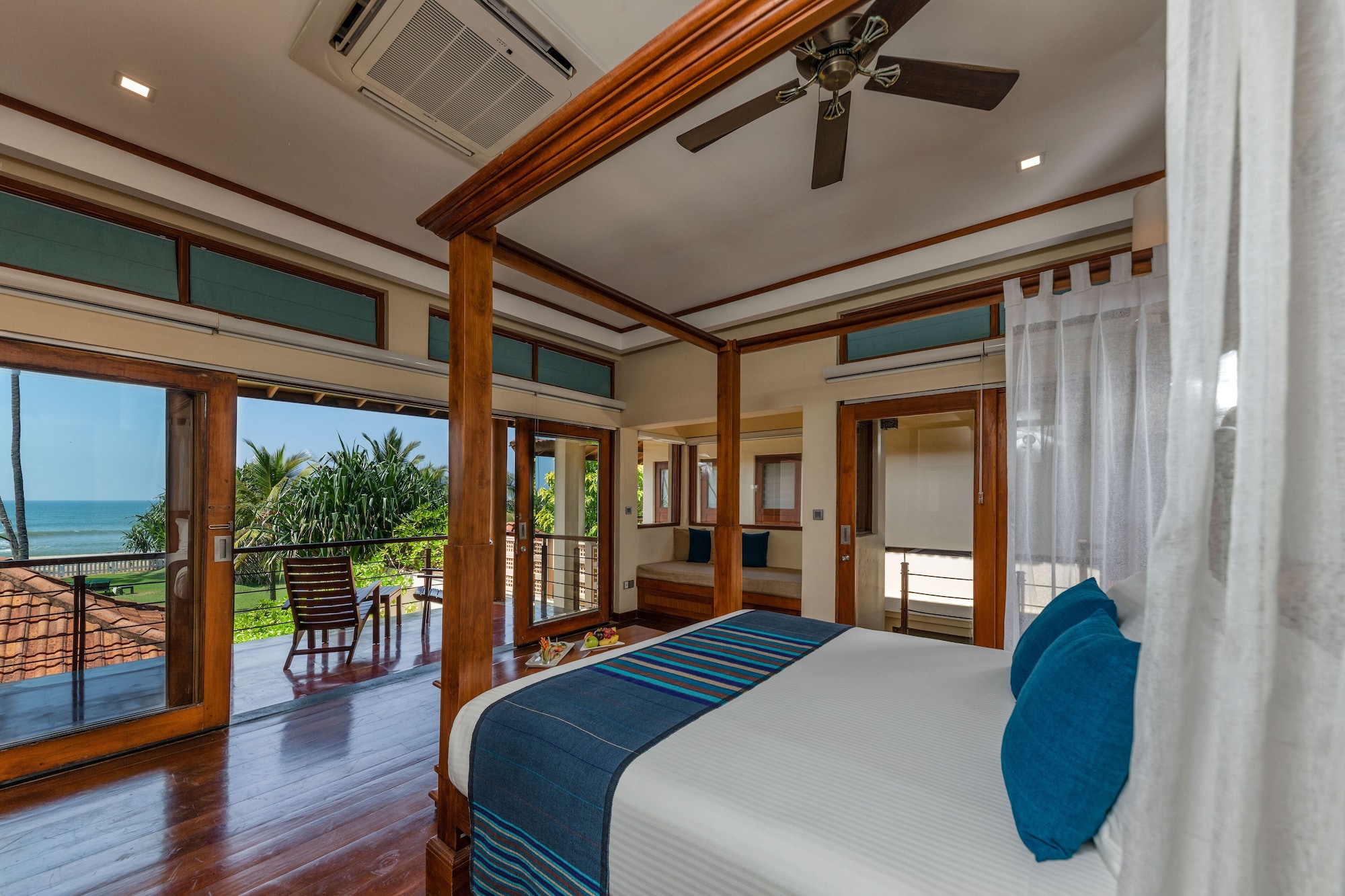 Ocean, Pavilion, King Bed
