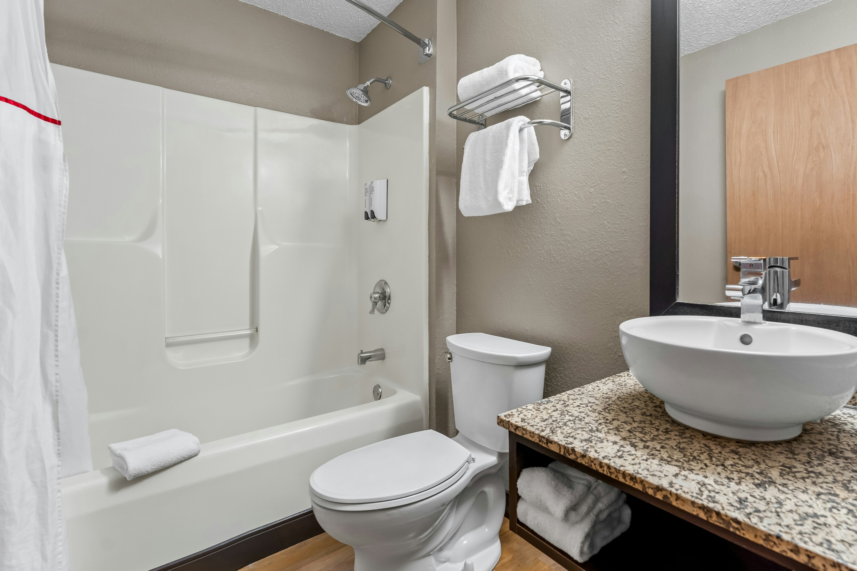 Deluxe, 2 Queen Beds, Red Roof Plus Suites Malone 6/8