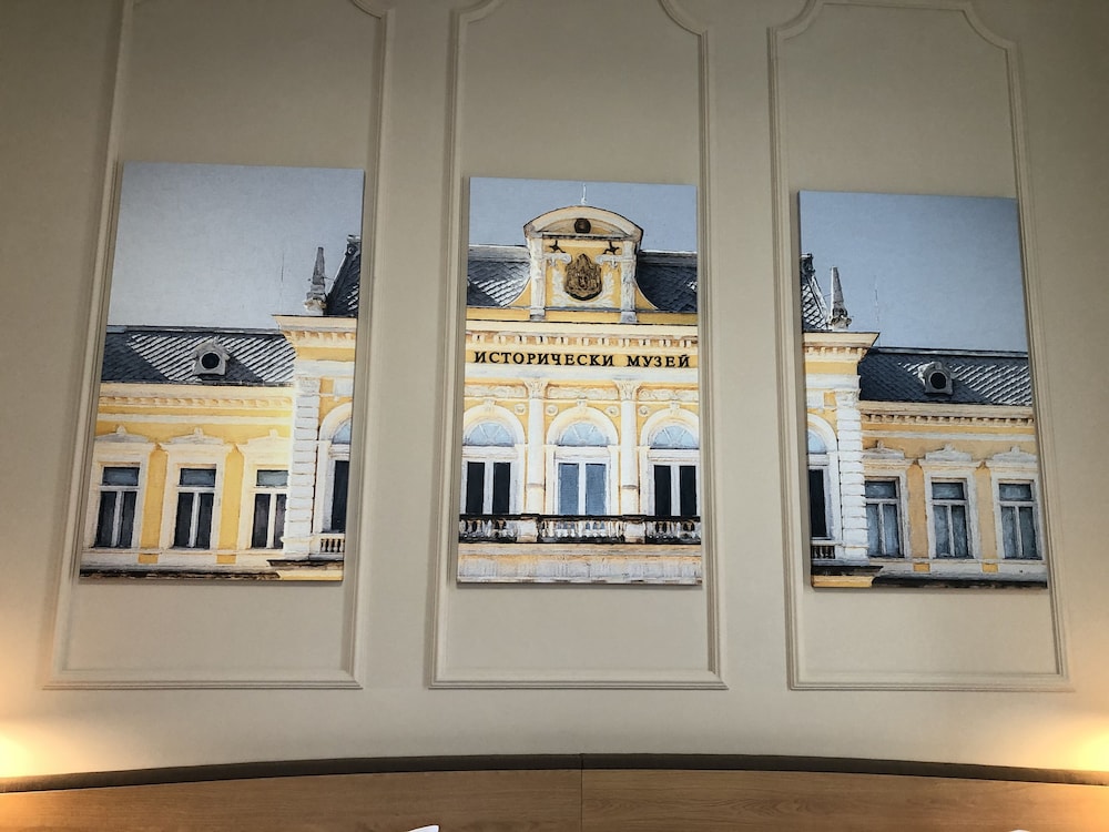 Anna Palace 6/50