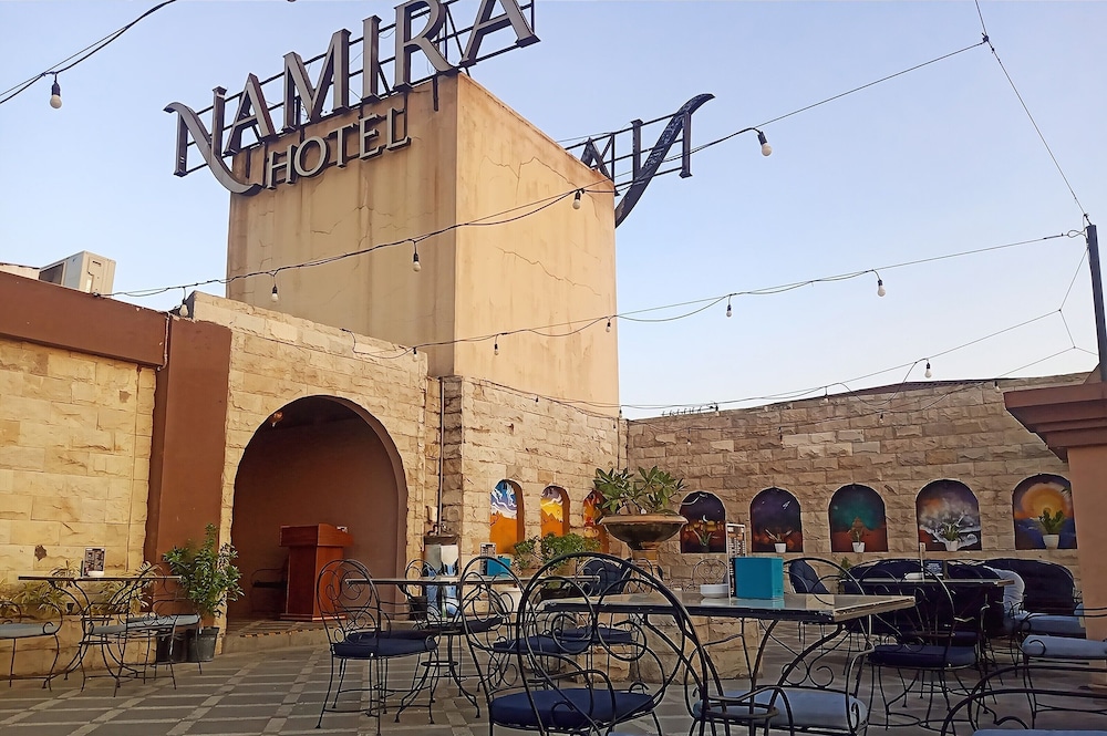 Namira Syariah Surabaya Hotel 34/39