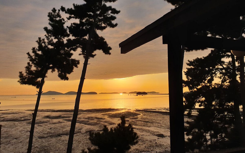 Taean Haesol Maru Pension 28/36