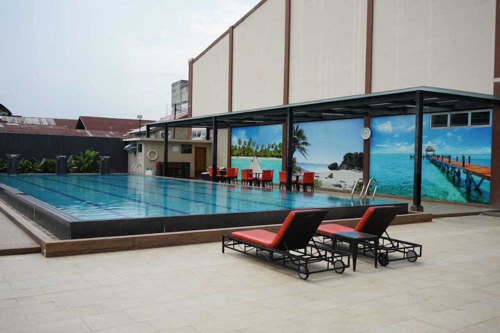 MaxOne Hotel Dumai 55/55