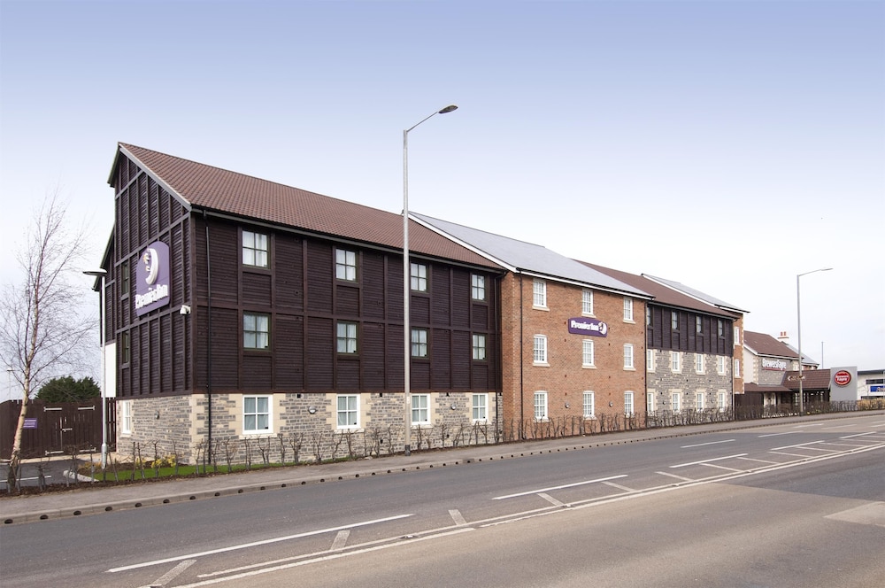 Premier Inn Glastonbury in Glastonbury