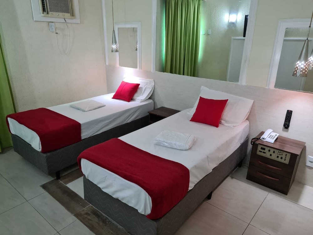 OYO Nobs Hotel, Sao Joao de Meriti 8/39