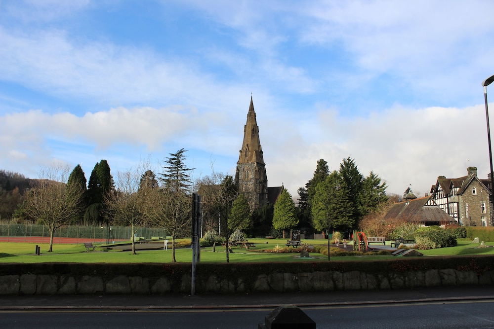Brantfell House 18/23