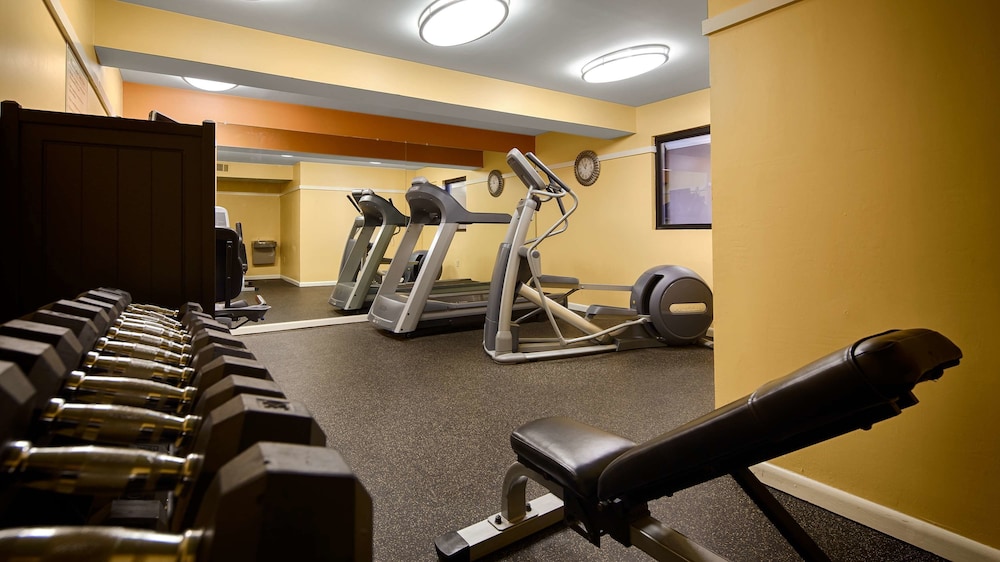 Best Western Executive Suites 18/38