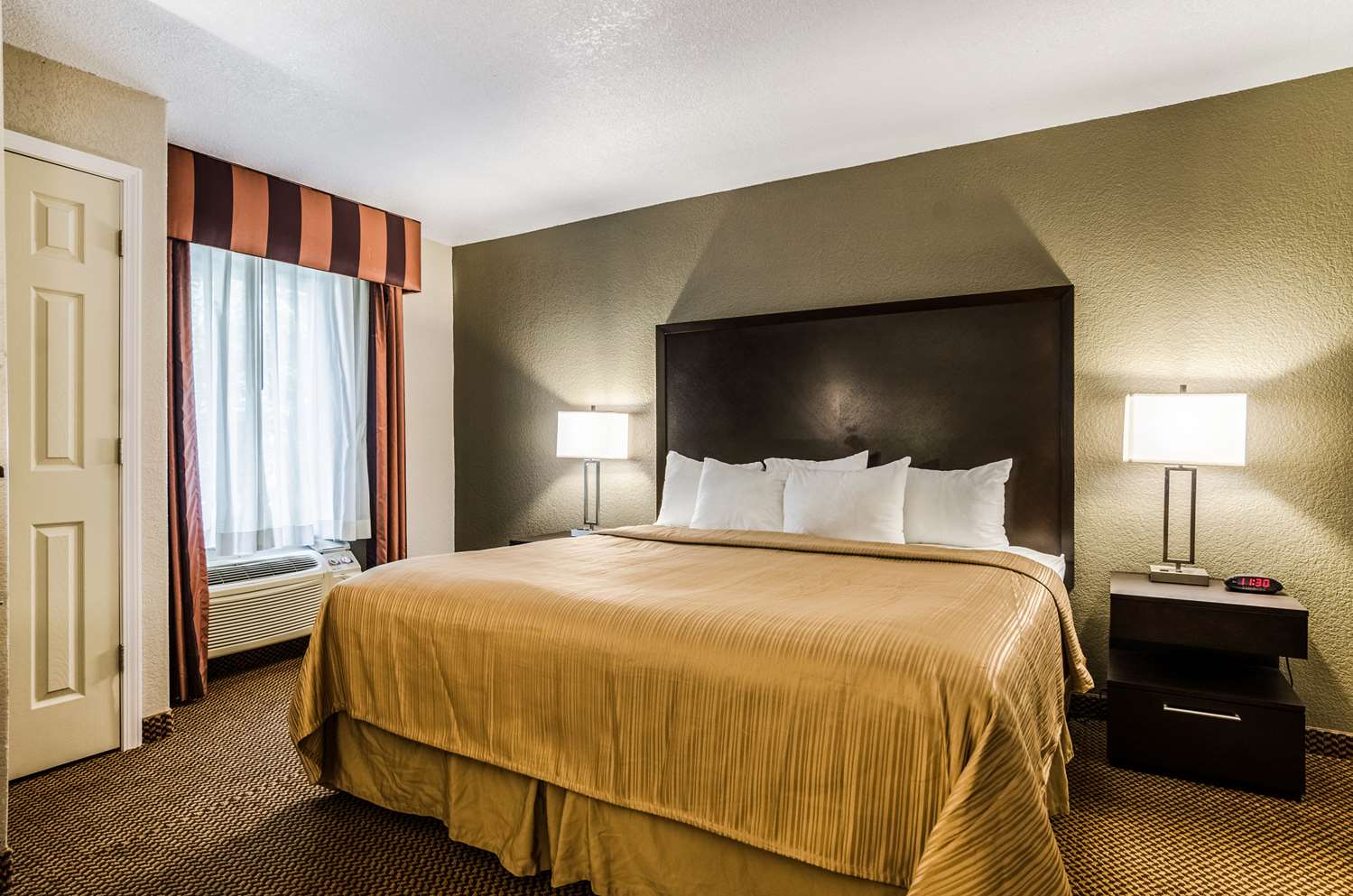Quality Inn & Suites Winfield 12/44