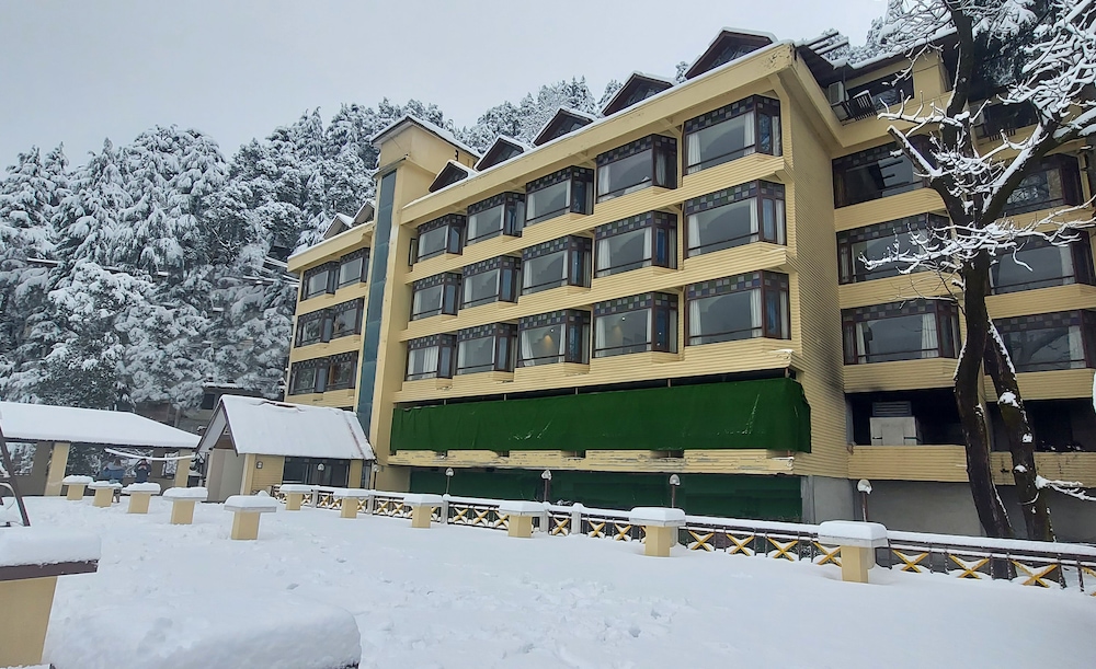 Snow Valley Resorts 2/50