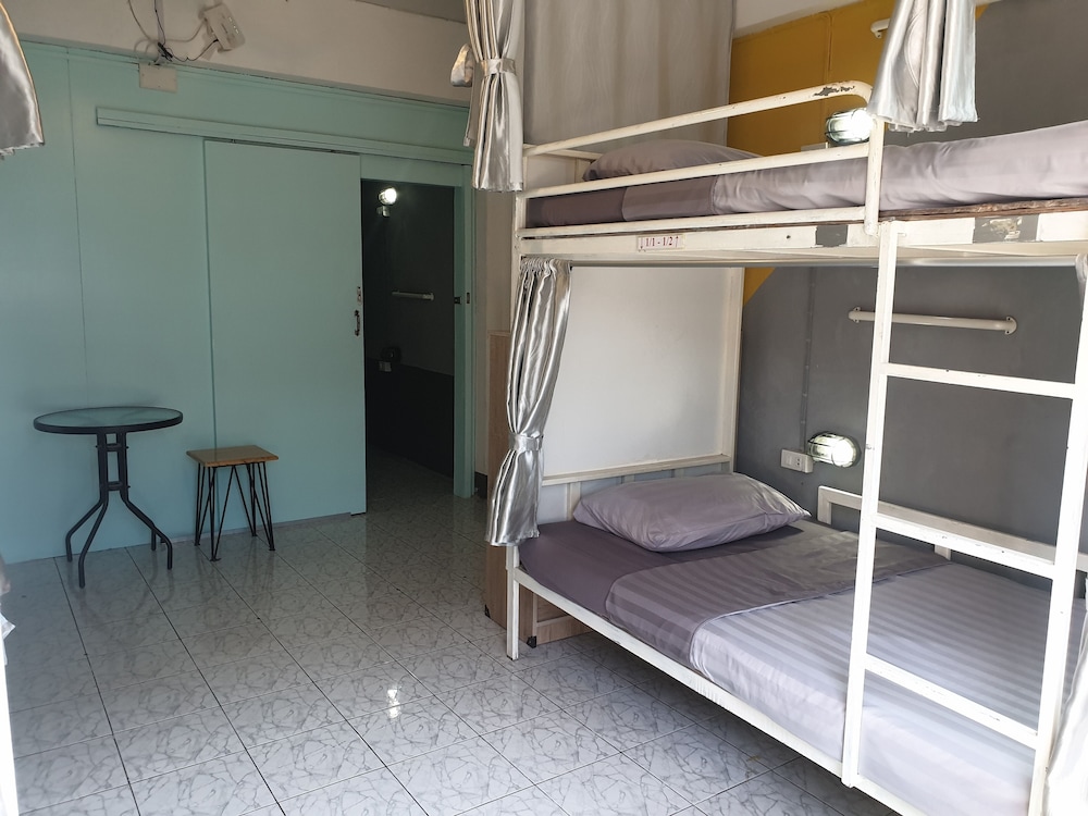 Me U 2 Hostel - Adults Only 6/41