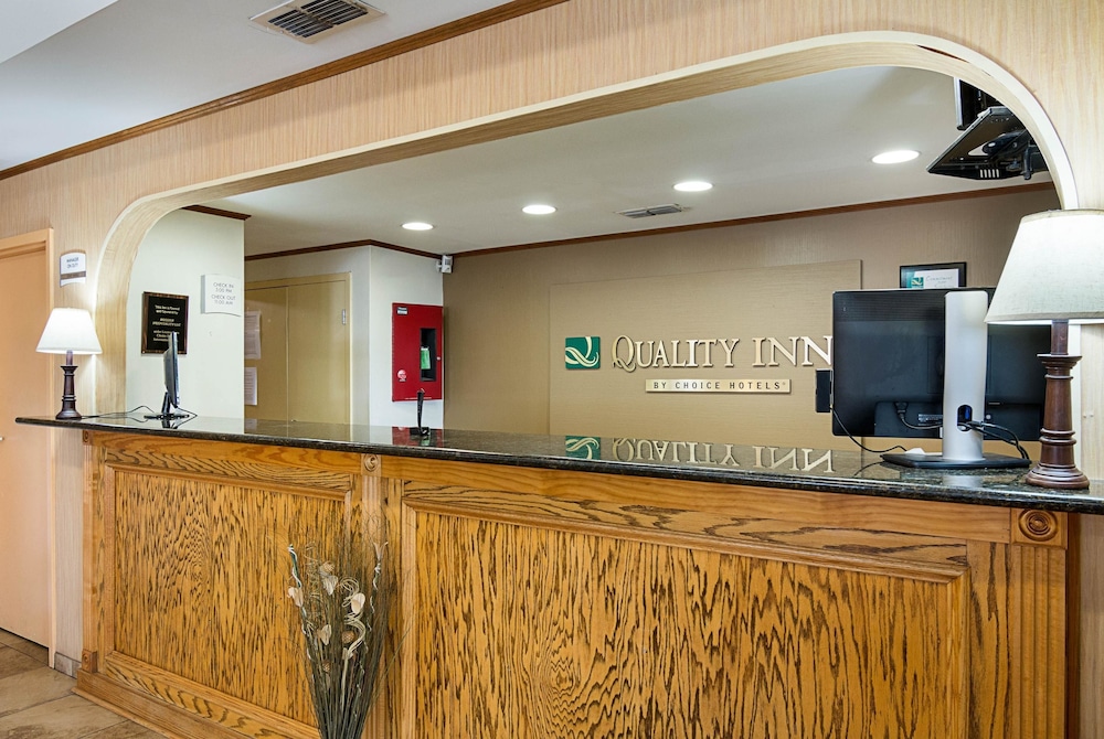 Quality Inn near Casinos and Convention Center 9/34