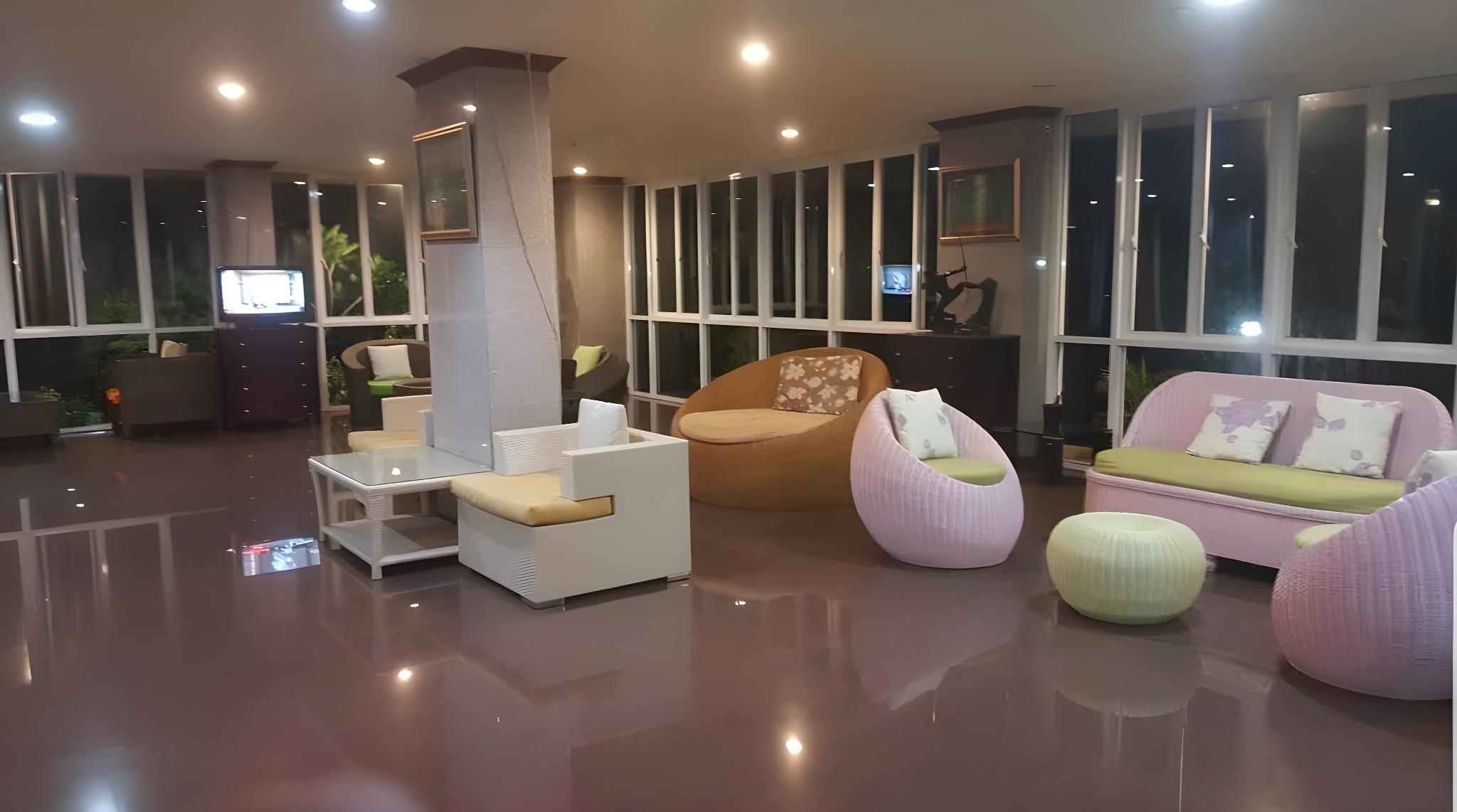 Chateau Vista Serviced Apartment 10/88