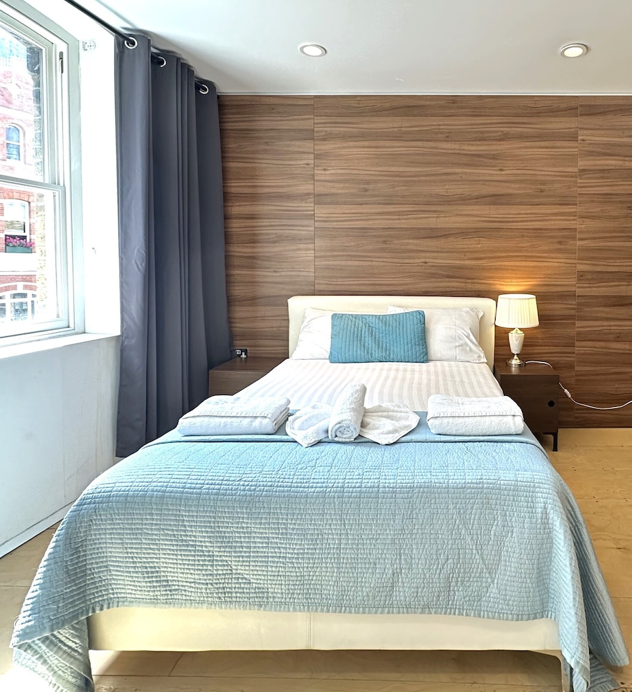 استوديو ديلوكس بسرير مزدوج بحمام خاص مع أريكة، Room Home Stay 3/10