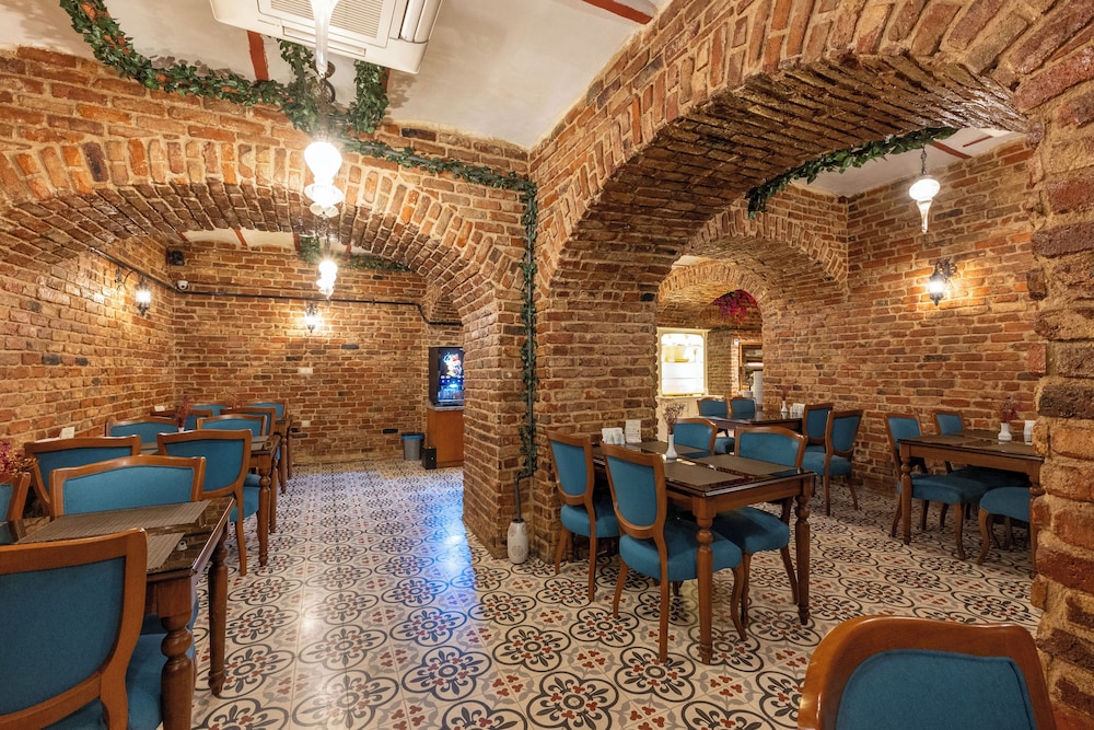 Meserret Palace Hotel 38/50