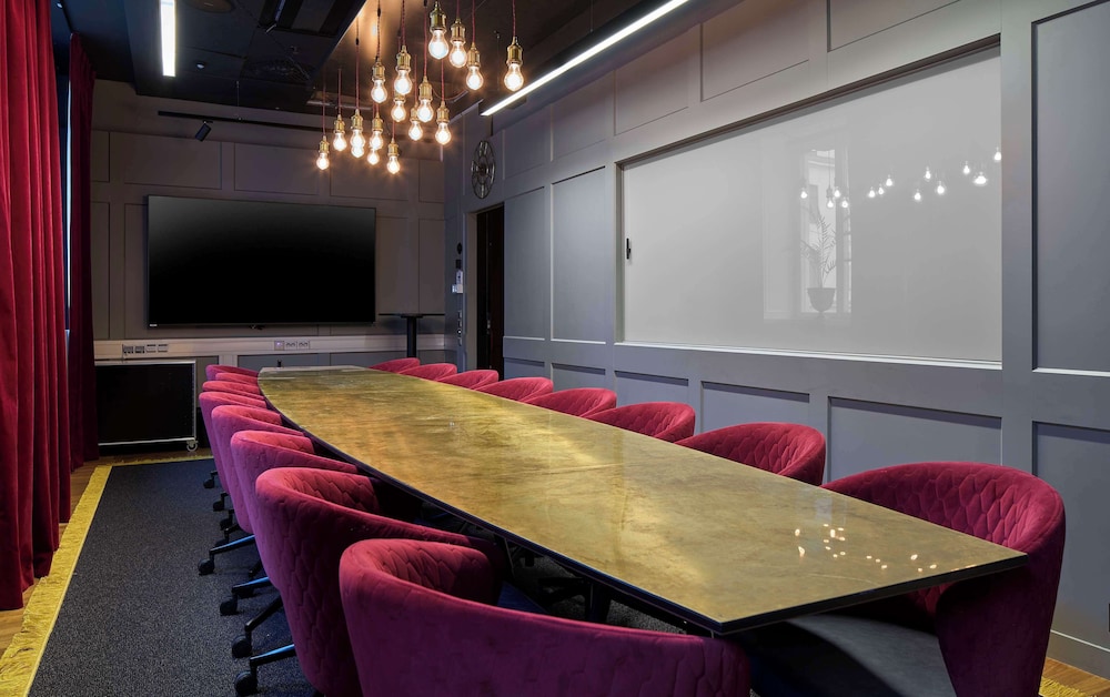 Scandic Grand Central 42/50