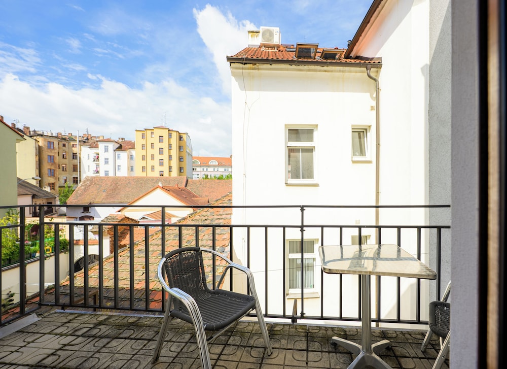 Hotel Roudna 59/69