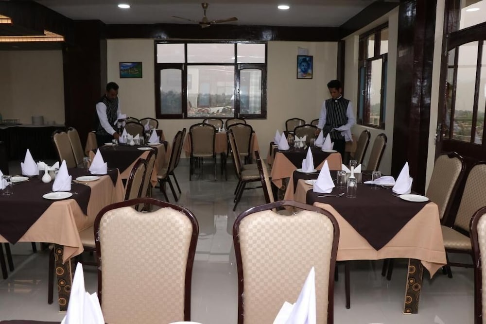 Hotel Ashiana Palampur 17/26