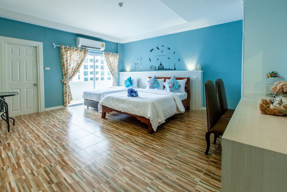 Gallery Lake View Hotel 41/64