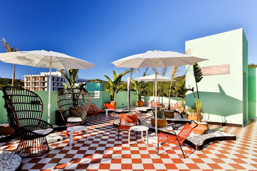 CUBANITO IBIZA SUITES 37/50