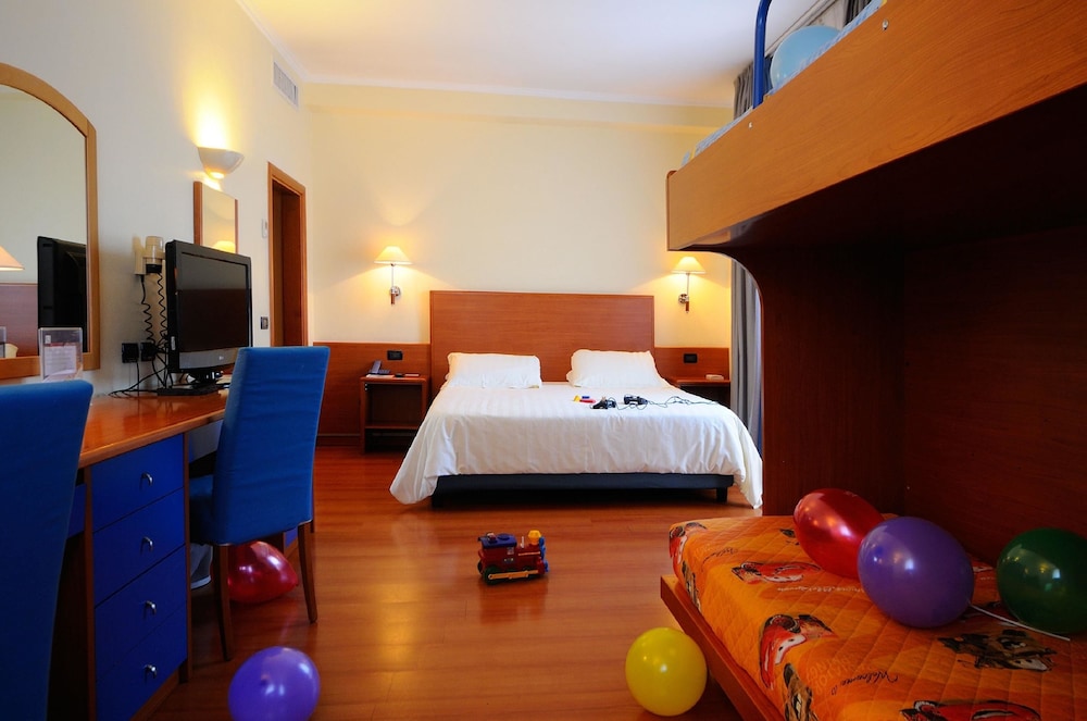 Best Western Plus Globus Hotel 11/60