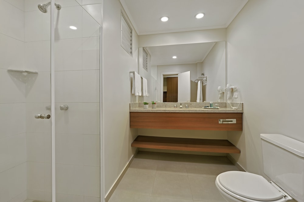 Hotel Deville Curitiba Batel (ex Hotel Deville Business Curitiba) 45/45