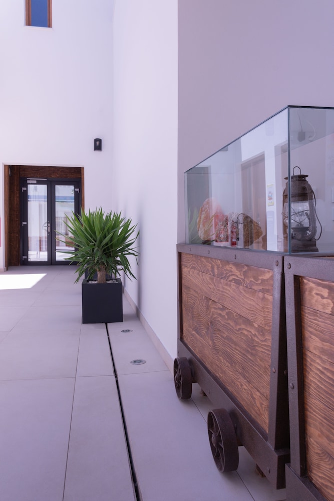 Hostal La Mina 9/50