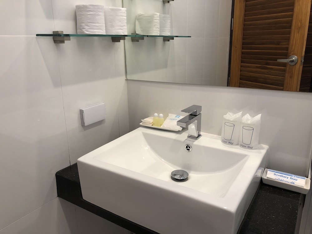 Crystal Lamai Hotel 46/50