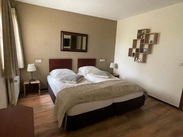 Hotel Kreutzer 5/21