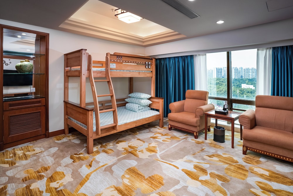 Gladden Hotel Jiangmen 43/61