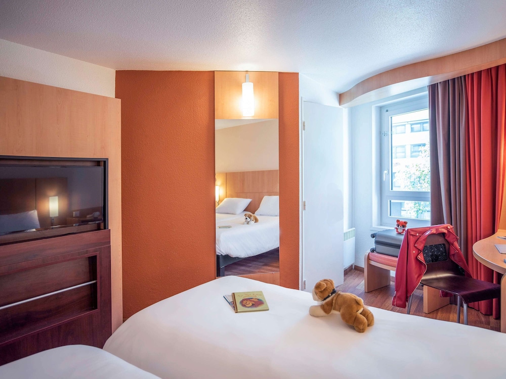 ibis Tours Centre Gare 23/67
