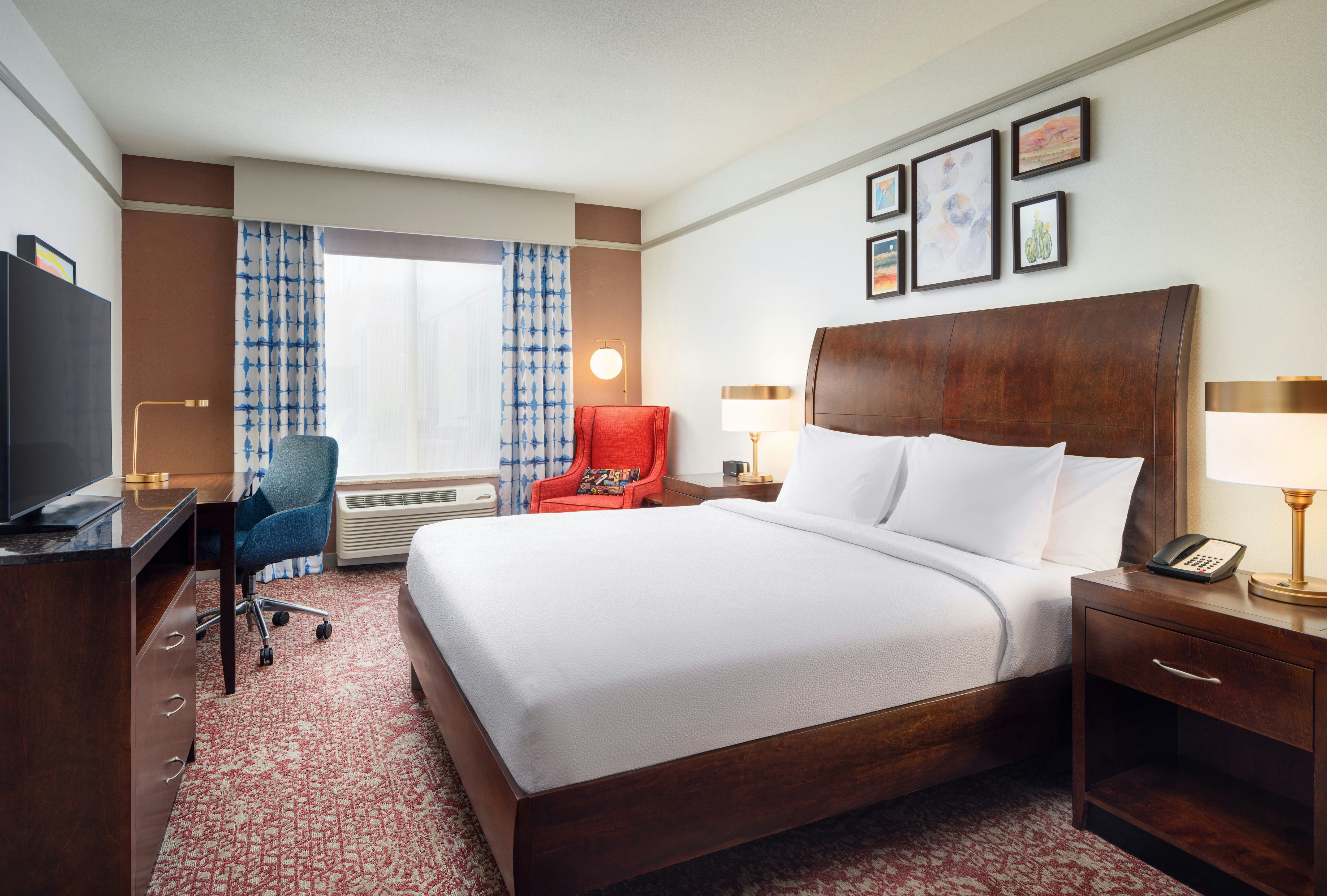 ROOM, KING BED, ACCESSIBLE