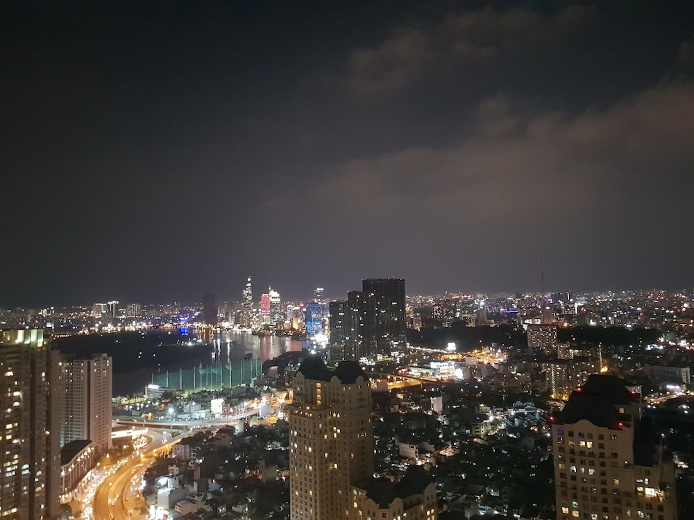 The Berry Luxury Serviced Apartment 42/50