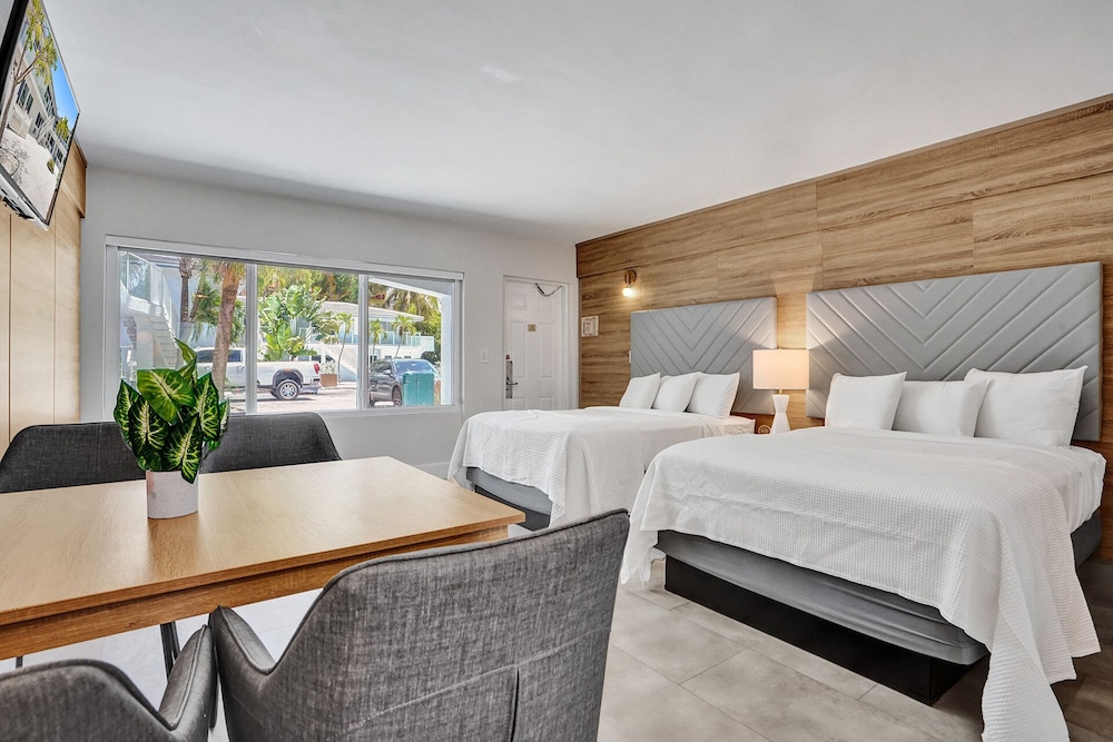 Premium, 2 Double Beds, Kitchenette